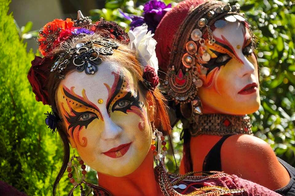 La-Caravane-des-Couleurs